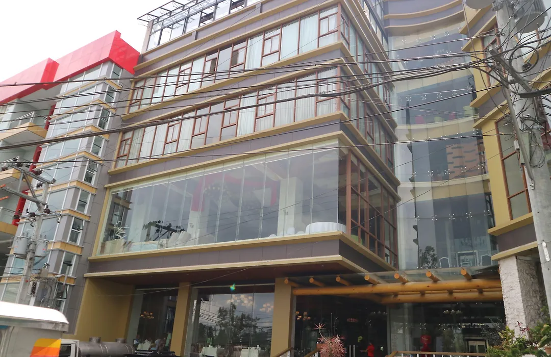 Paragon Hotel And Suites-1