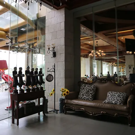 Paragon Hotel And Suites-2